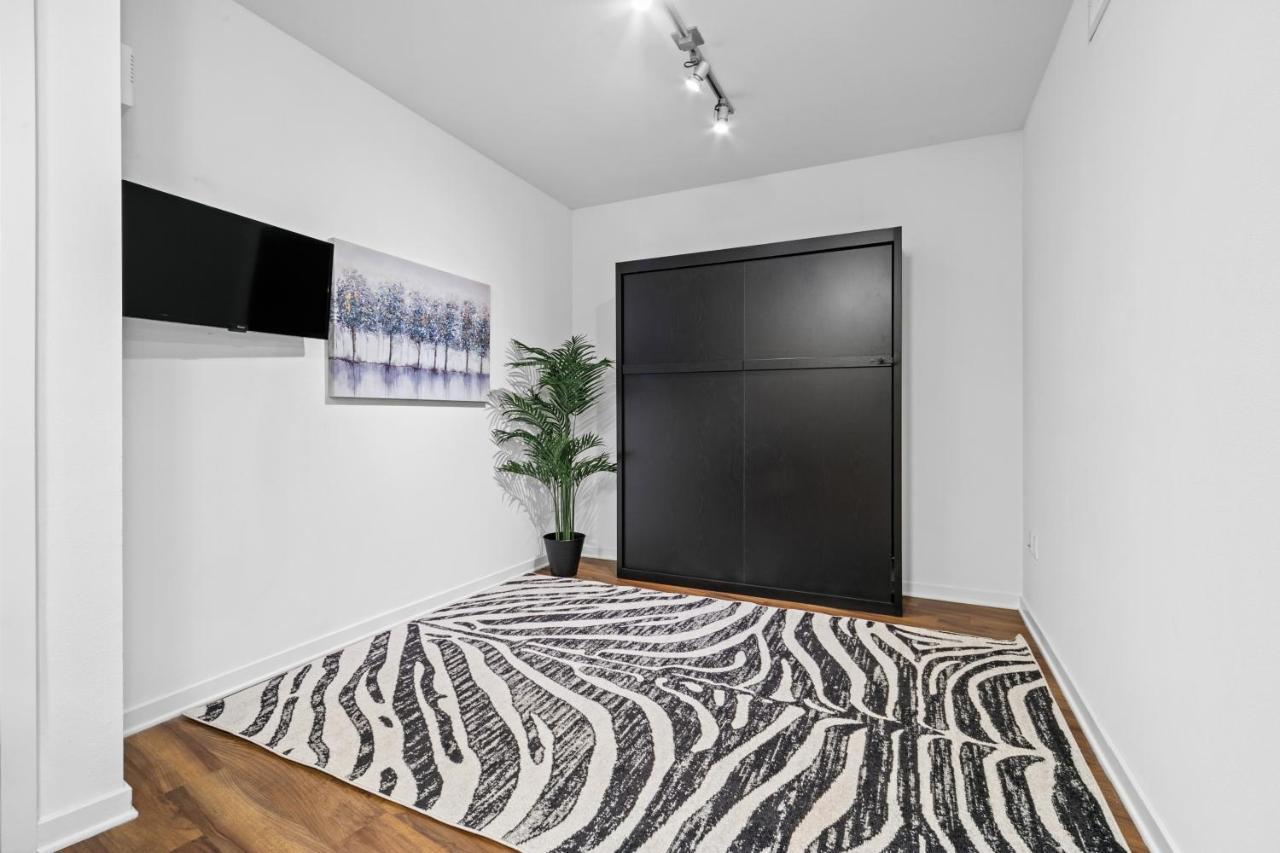 Beverly Grove Chic City Oasis 2 Bedroom Apt With Den 138 Los Angeles Extérieur photo
