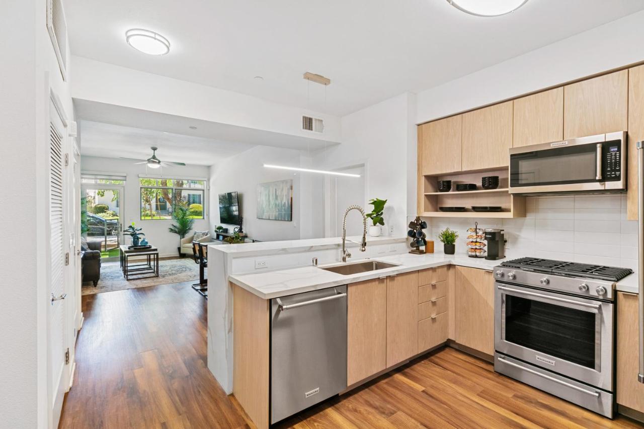 Beverly Grove Chic City Oasis 2 Bedroom Apt With Den 138 Los Angeles Extérieur photo
